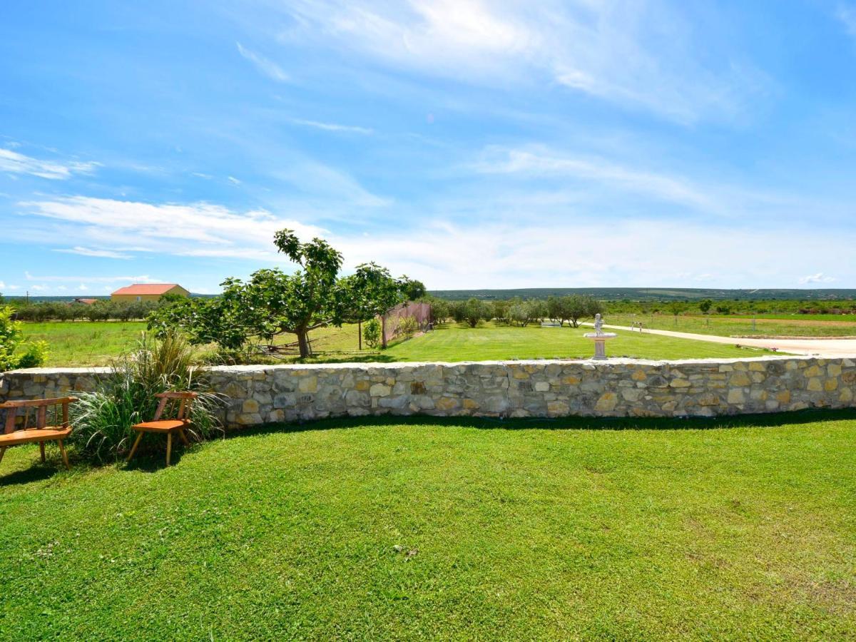 Frane By Interhome Lisane Tinjske