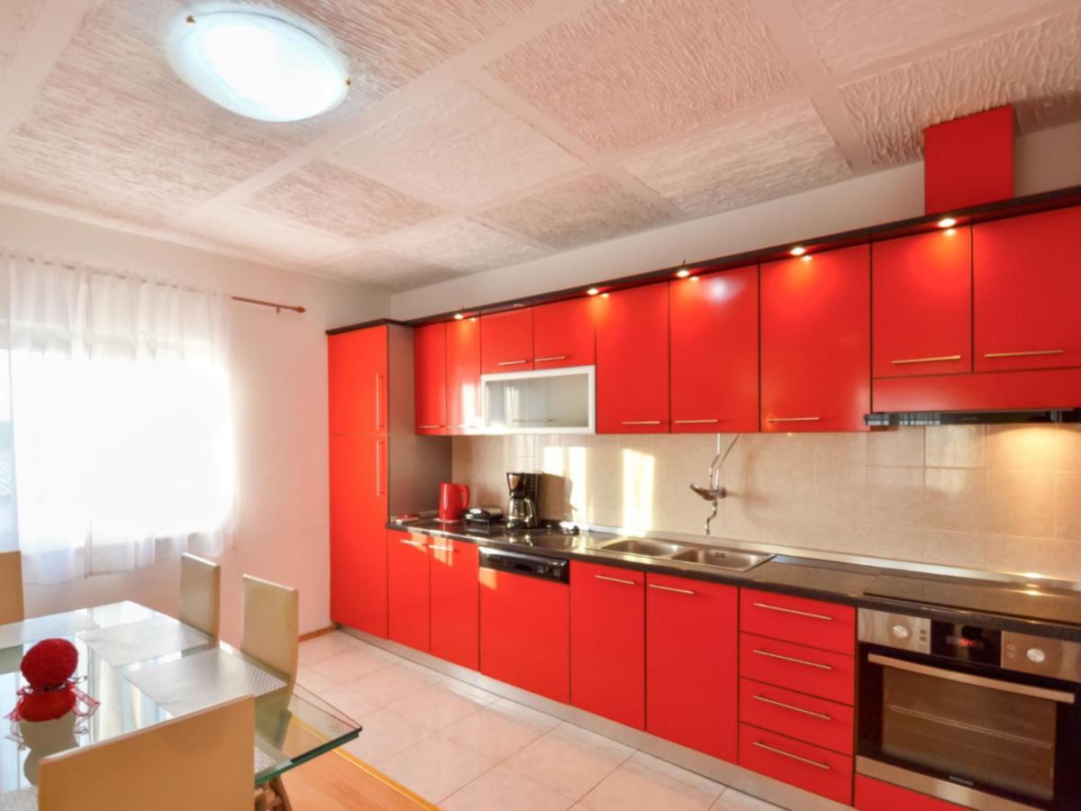 Frane By Interhome * Lisane Tinjske