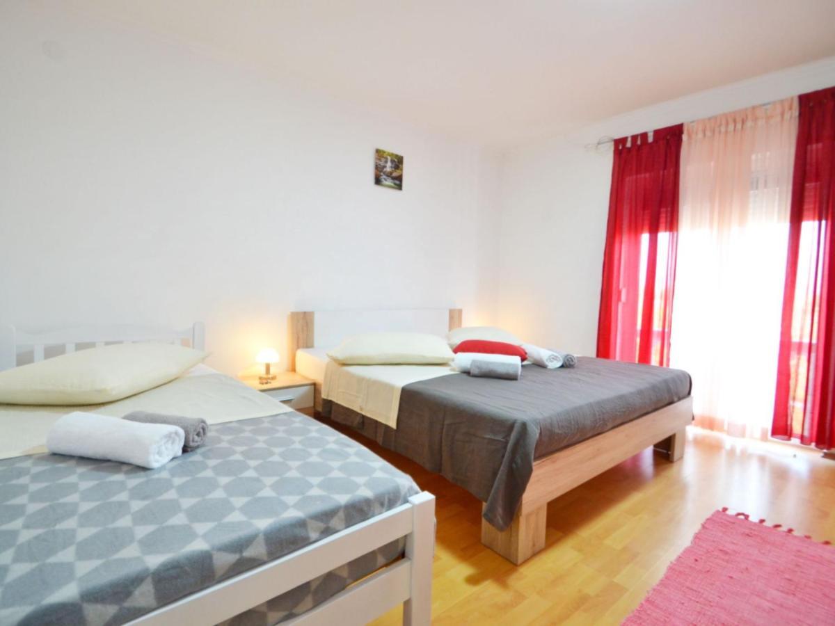 Frane By Interhome Holiday home Lisane Tinjske
