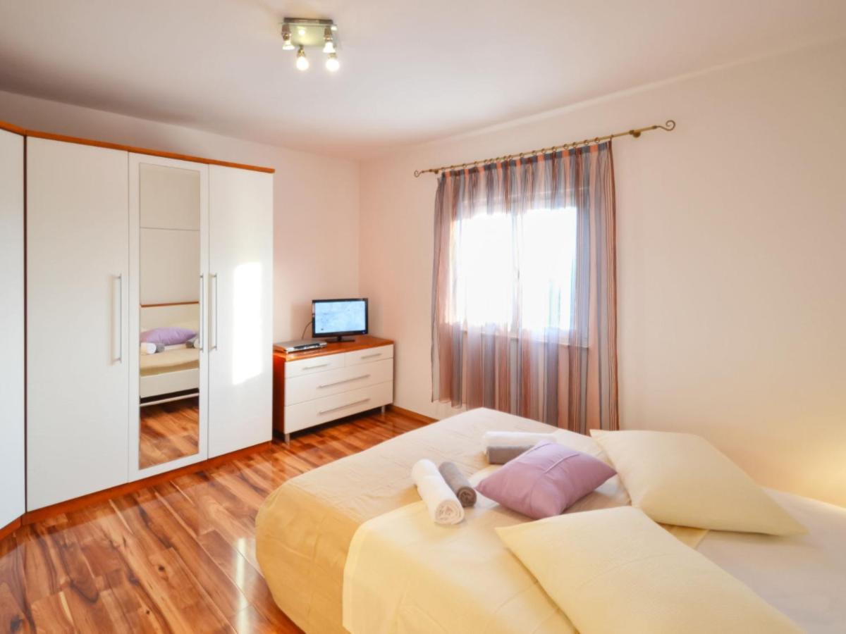 Frane By Interhome